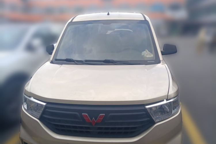 Used Wuling Hongguang V 2022 1.5L Jingqu Edition Electric-Assist LAR Exterior 1