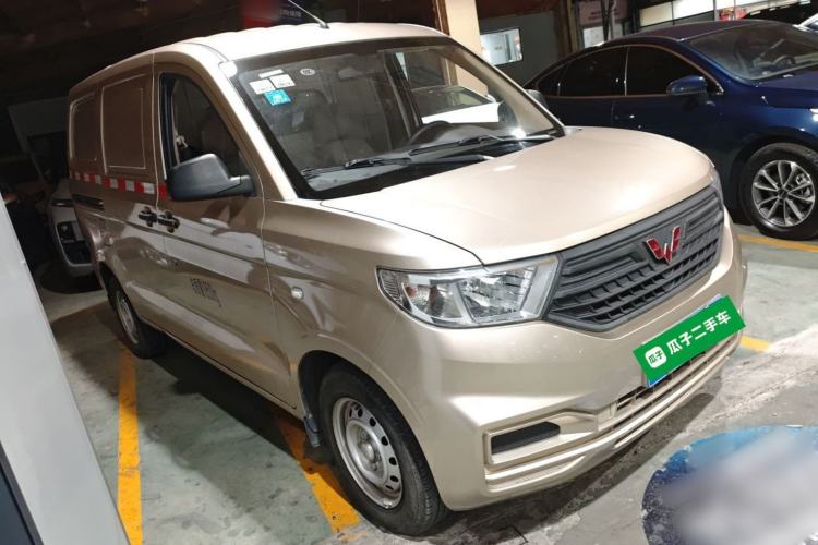 Used Wuling Hongguang V 2022 1.5L Jingqu Edition Enclosed-Window Vehicle with Electric Power Steering LAR Exterior 2