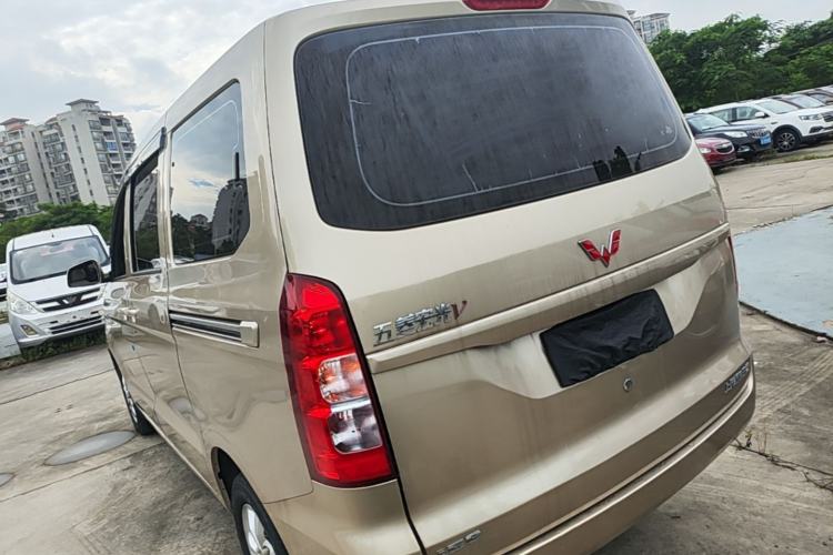 Used Wuling Hongguang V 2022 1.5L Enjoy Edition Hydraulic Power Steering LAR Exterior 2