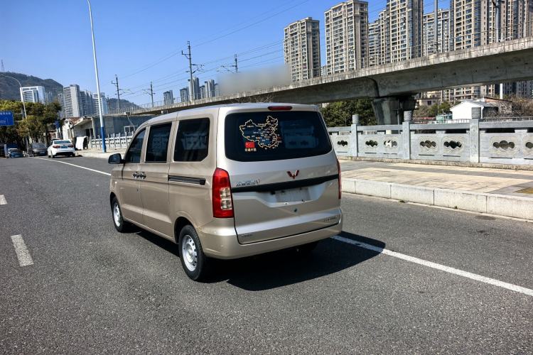Used Wuling Hongguang V 2022 1.5L Jingqu Edition Electric-Assist LAR Exterior 4