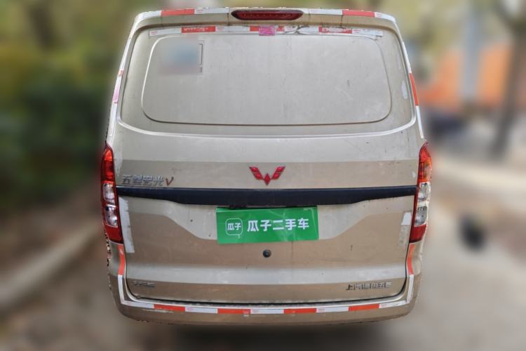 Used Wuling Hongguang V 2022 1.5L Jingqu Edition Enclosed-Window Vehicle with Hydraulic Power Steering LAR Exterior 4
