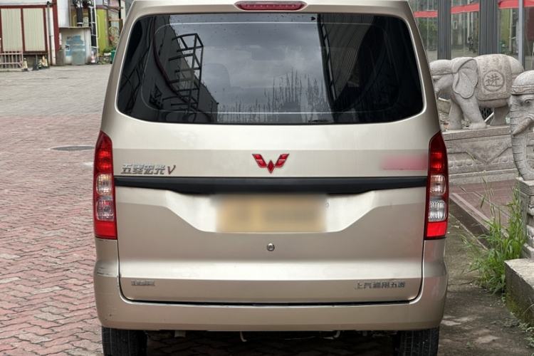 Used Wuling Hongguang V 2022 1.5L Jingqu Version Hydraulic Power Steering LAR Exterior 5