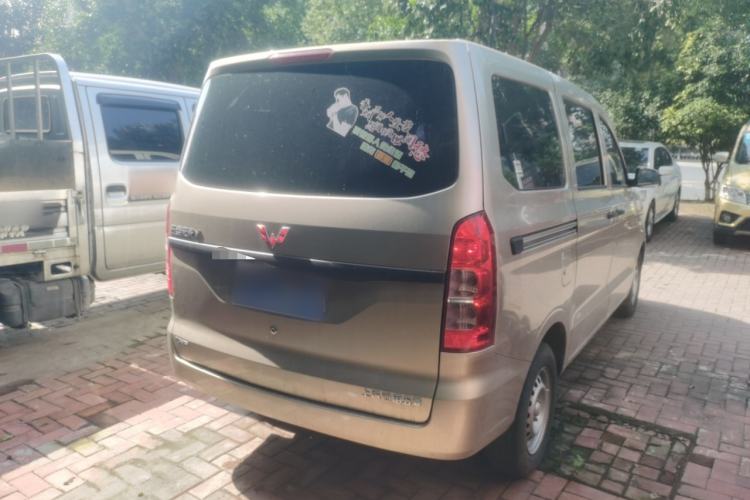 Used Wuling Hongguang V 2022 1.5L Jingqu Version Hydraulic Power Steering LAR Exterior 5