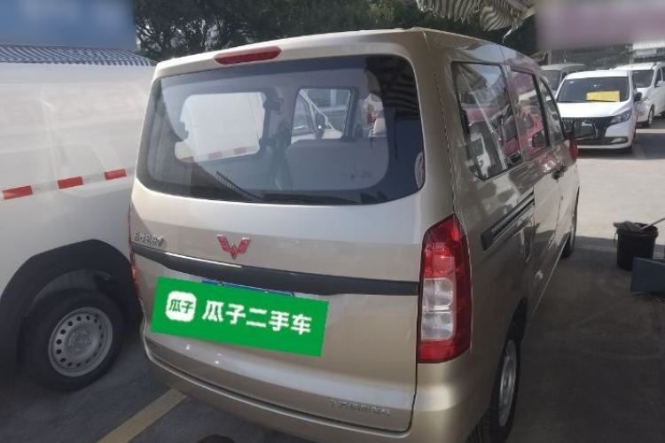 Used Wuling Hongguang V 2022 1.5L Jingqu Edition Electric-Assist LAR Exterior 5