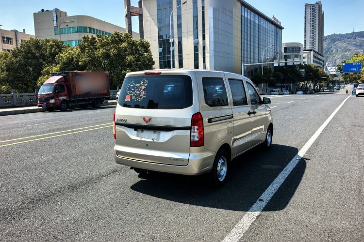 Used Wuling Hongguang V 2022 1.5L Jingqu Edition Electric-Assist LAR Exterior 5