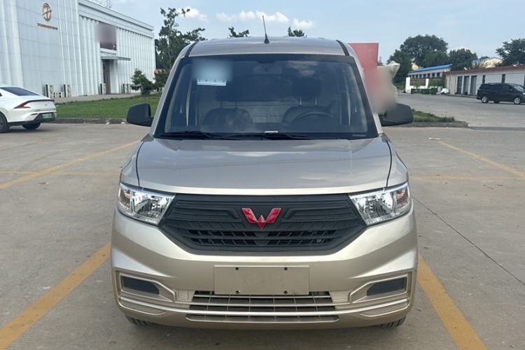 Used Wuling Hongguang V 2022 1.5L Jingqu Edition Enclosed-Window Vehicle with Hydraulic Power Steering LAR Exterior 6