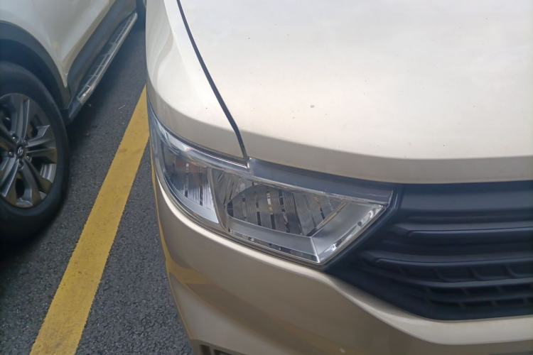 Used Wuling Hongguang V 2022 1.5L Jingqu Edition Electric-Assist LAR Exterior 6