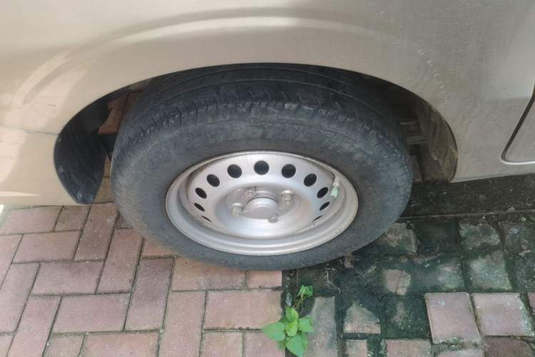 Used Wuling Hongguang V 2022 1.5L Jingqu Version Hydraulic Power Steering LAR Exterior 8