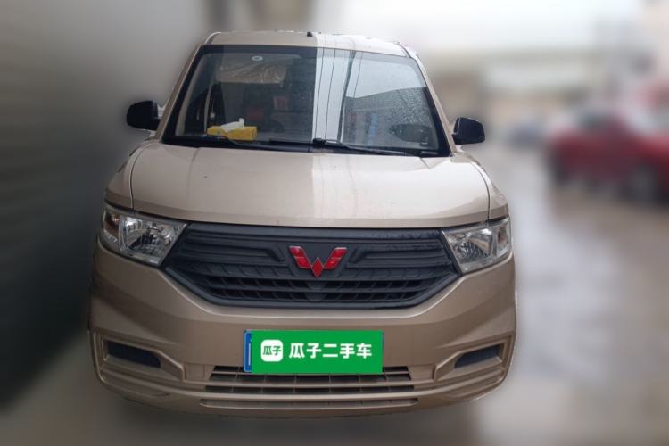 Used Wuling Hongguang V 2022 1.5L Jingqu Edition Enclosed-Window Vehicle with Hydraulic Power Steering LAR Front