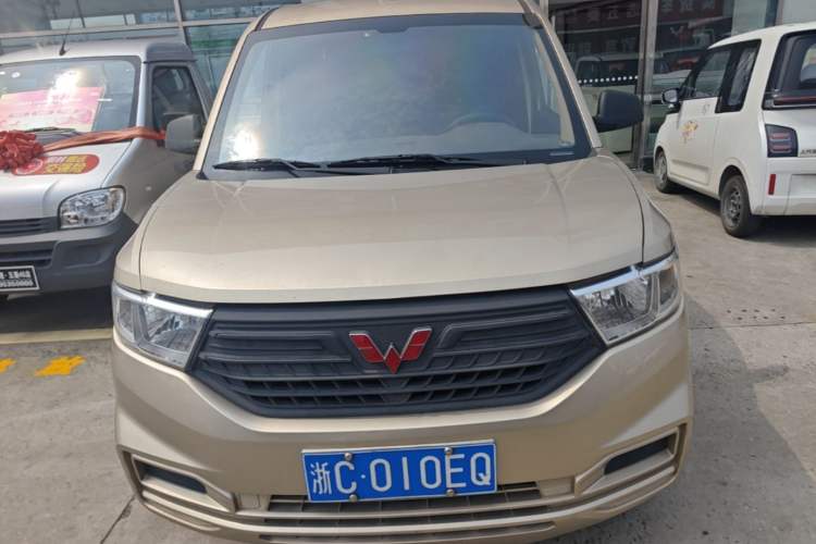 Used Wuling Hongguang V 2022 1.5L Jingqu Version Hydraulic Power Steering LAR Front