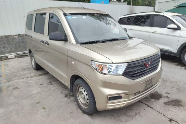 Used Wuling Hongguang V 2022 1.5L Jingqu Version Hydraulic Power Steering LAR Front Right 45 Deg