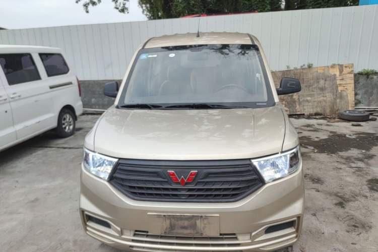 Used Wuling Hongguang V 2022 1.5L Jingqu Version Hydraulic Power Steering LAR Front