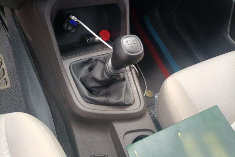 Used Wuling Hongguang V 2022 1.5L Jingqu Edition Electric-Assist LAR Gear Lever