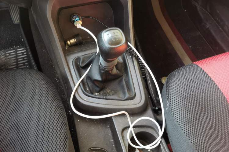 Used Wuling Hongguang V 2022 1.5L Jingqu Edition Electric-Assist LAR Gear Lever