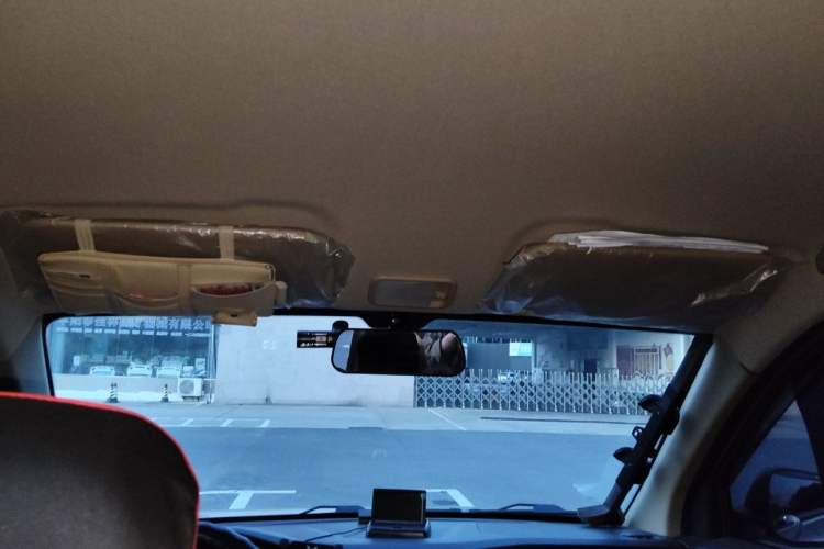 Used Wuling Hongguang V 2022 1.5L Jingqu Edition Electric-Assist LAR Headliner