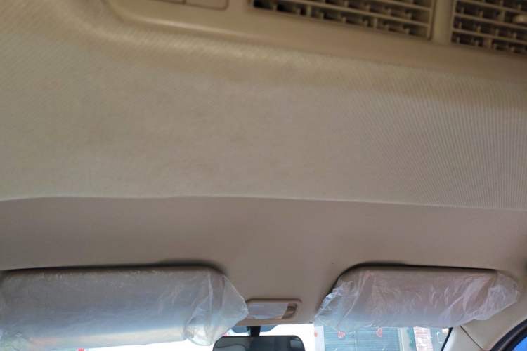 Used Wuling Hongguang V 2022 1.5L Enjoy Edition Hydraulic Power Steering LAR Headliner