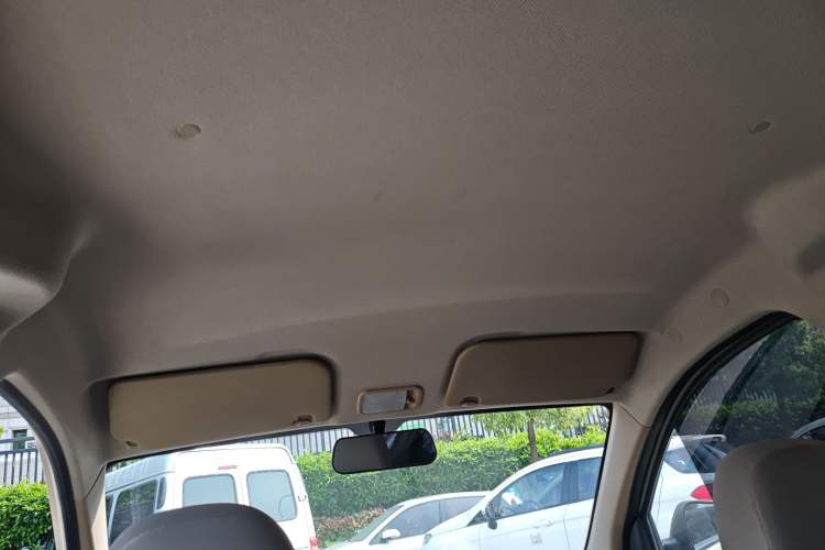 Used Wuling Hongguang V 2022 1.5L Jingqu Edition Electric-Assist LAR Headliner