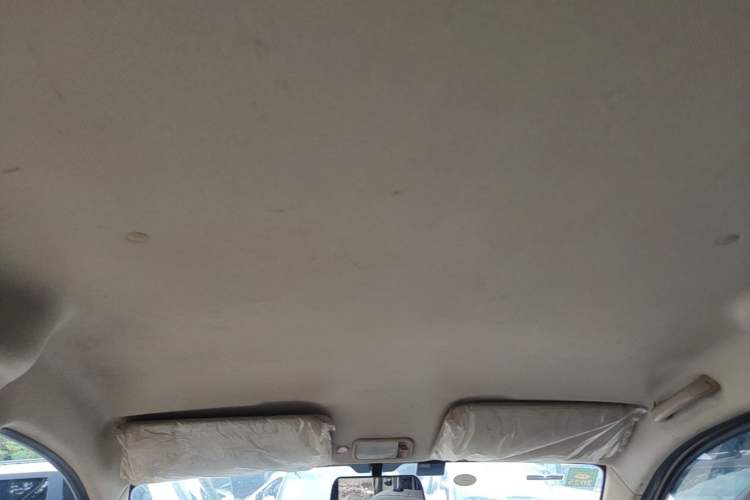 Used Wuling Hongguang V 2022 1.5L Jingqu Version Hydraulic Power Steering LAR Headliner