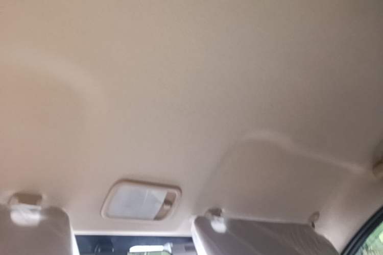 Used Wuling Hongguang V 2022 1.5L Enjoy Edition Hydraulic Power Steering LAR Headliner