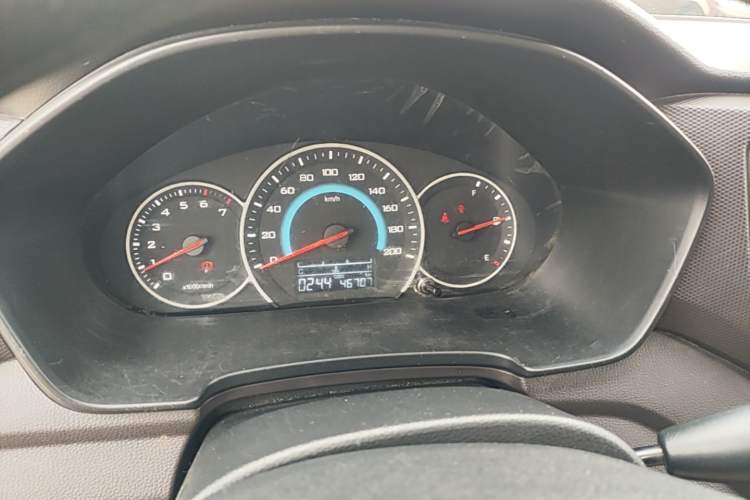 Used Wuling Hongguang V 2022 1.5L Enjoy Edition Hydraulic Power Steering LAR Instrument Cluster