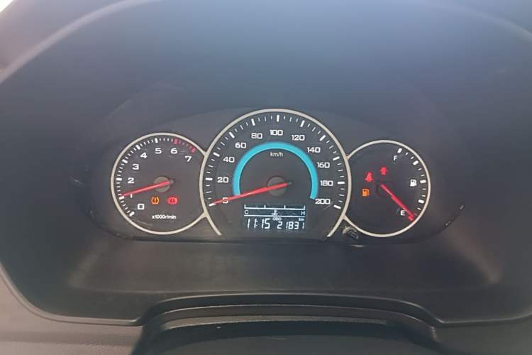 Used Wuling Hongguang V 2022 1.5L Enjoy Edition Hydraulic Power Steering LAR Instrument Cluster