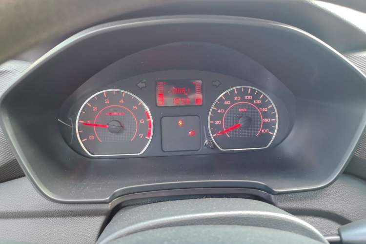Used Wuling Hongguang V 2022 1.5L Jingqu Edition Electric-Assist LAR Instrument Cluster