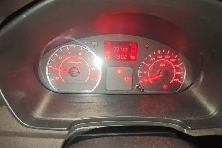 Used Wuling Hongguang V 2022 1.5L Jingqu Version Hydraulic Power Steering LAR Instrument Cluster