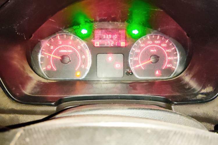 Used Wuling Hongguang V 2022 1.5L Enjoy Edition Hydraulic Power Steering LAR Instrument Cluster