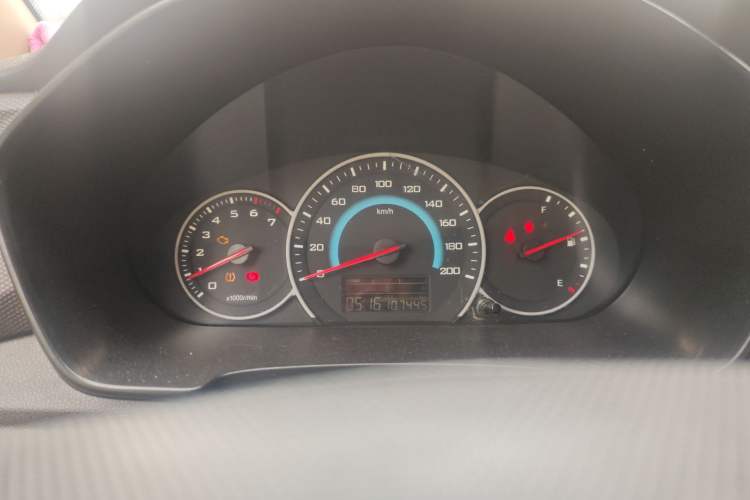Used Wuling Hongguang V 2022 1.5L Jingqu Edition Electric-Assist LAR Instrument Cluster