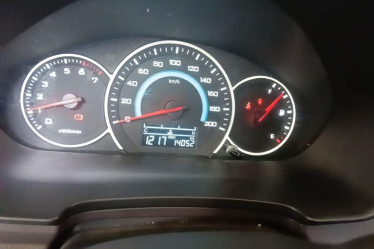 Used Wuling Hongguang V 2022 1.5L Enjoy Edition Hydraulic Power Steering LAR Instrument Cluster