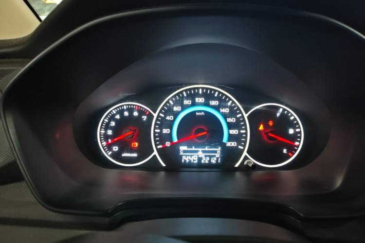 Used Wuling Hongguang V 2022 1.5L Enjoy Edition Electric-Powered LAR Instrument Cluster