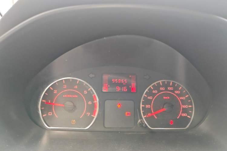 Used Wuling Hongguang V 2022 1.5L Jingqu Edition Electric-Assist LAR Instrument Cluster