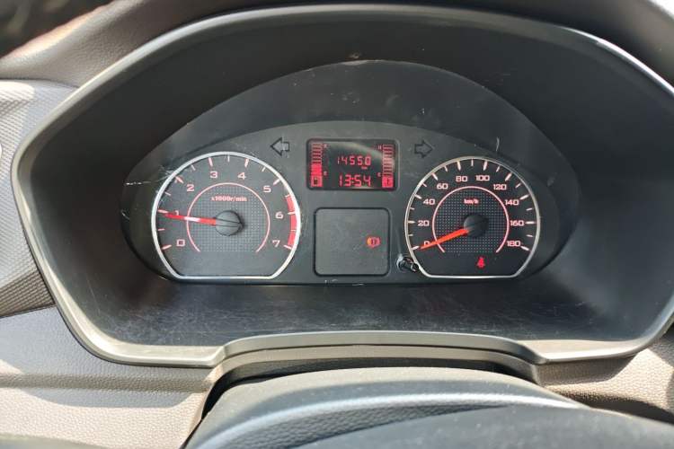 Used Wuling Hongguang V 2022 1.5L Jingqu Edition Electric-Assist LAR Instrument Cluster