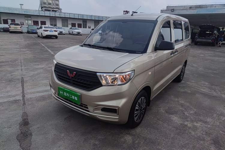 Used Wuling Hongguang V 2022 1.5L Jingqu Edition Electric-Assist LAR Guazi used car, China used car export, Used car for sale, Used  cars, Cheapest cars for sale