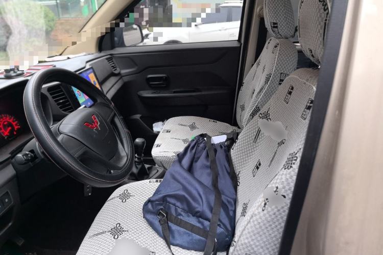 Used Wuling Hongguang V 2022 1.5L Jingqu Version Hydraulic Power Steering LAR Left Front Seat