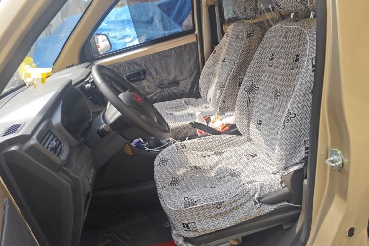 Used Wuling Hongguang V 2022 1.5L Jingqu Edition Electric-Assist LAR Left Front Seat