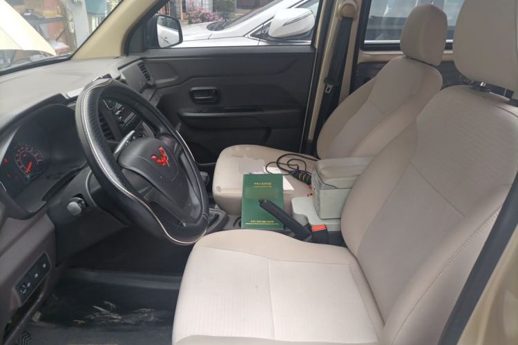 Used Wuling Hongguang V 2022 1.5L Jingqu Edition Electric-Assist LAR Left Front Seat