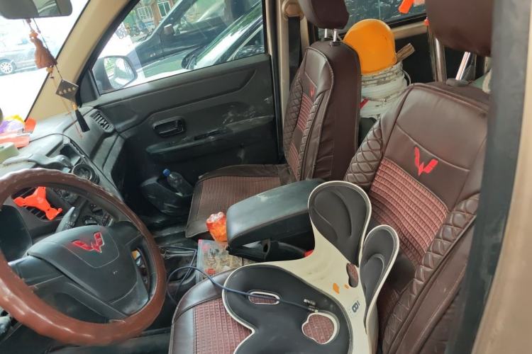 Used Wuling Hongguang V 2022 1.5L Jingqu Version Hydraulic Power Steering LAR Left Front Seat