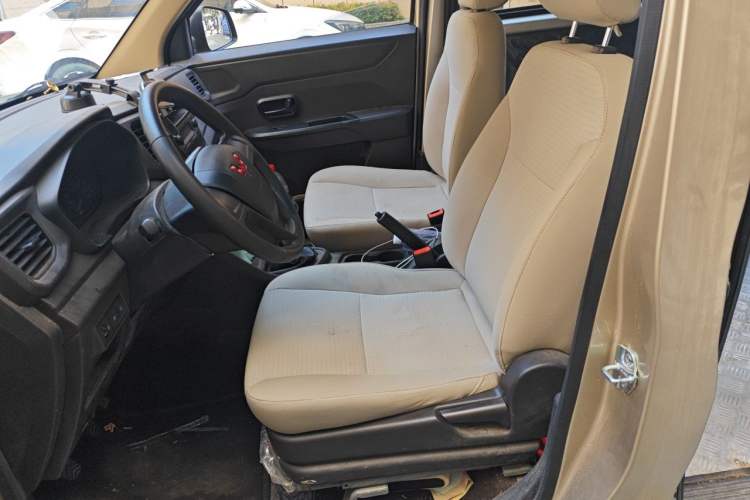Used Wuling Hongguang V 2022 1.5L Jingqu Version Hydraulic Power Steering LAR Left Front Seat