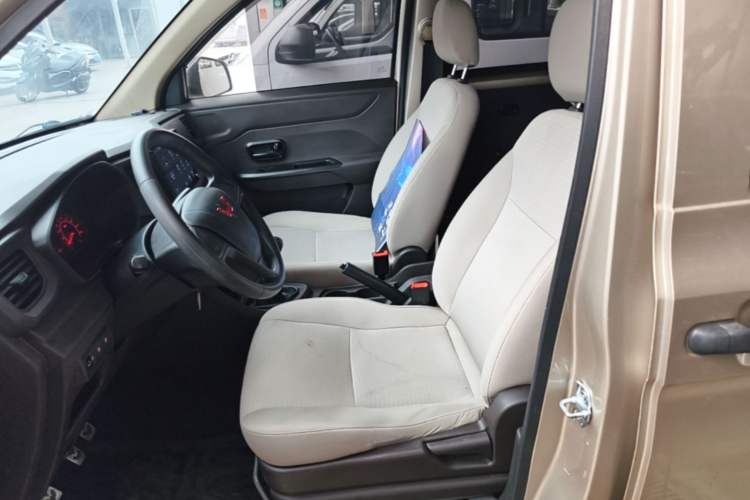 Used Wuling Hongguang V 2022 1.5L Jingqu Version Hydraulic Power Steering LAR Left Front Seat