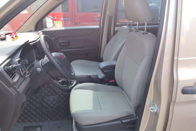 Used Wuling Hongguang V 2022 1.5L Jingqu Edition Electric-Assist LAR Left Front Seat