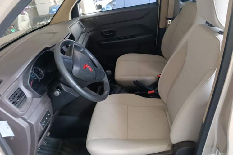 Used Wuling Hongguang V 2022 1.5L Enjoy Edition Hydraulic Power Steering LAR Left Front Seat