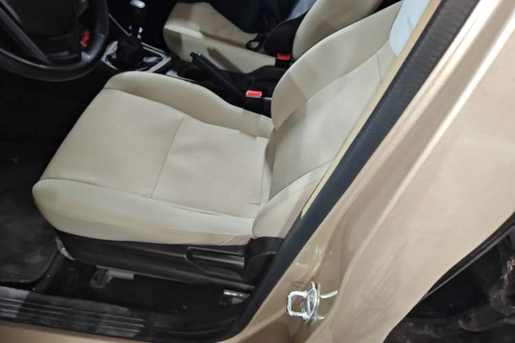 Used Wuling Hongguang V 2022 1.5L Enjoy Edition Electric-Powered LAR Left Front Seat