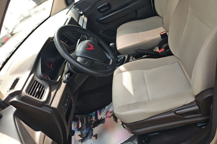 Used Wuling Hongguang V 2022 1.5L Jingqu Edition Electric-Assist LAR Left Front Seat