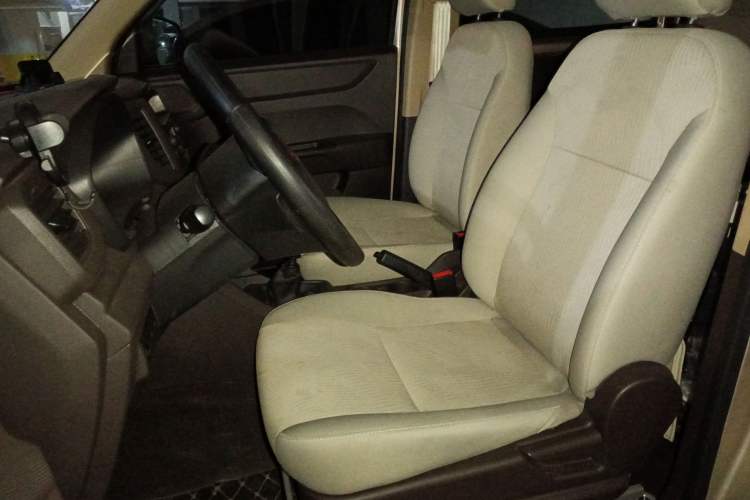 Used Wuling Hongguang V 2022 1.5L Enjoy Edition Electric-Powered LAR Left Front Seat