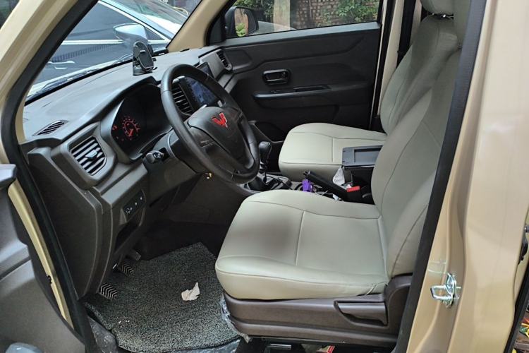 Used Wuling Hongguang V 2022 1.5L Jingqu Edition Electric-Assist LAR Left Front Seat