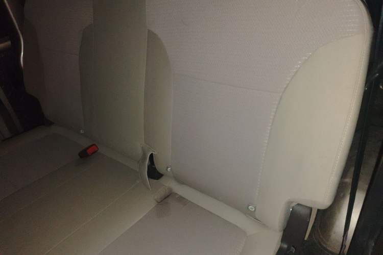 Used Wuling Hongguang V 2022 1.5L Jingqu Version Hydraulic Power Steering LAR Left Rear Seat