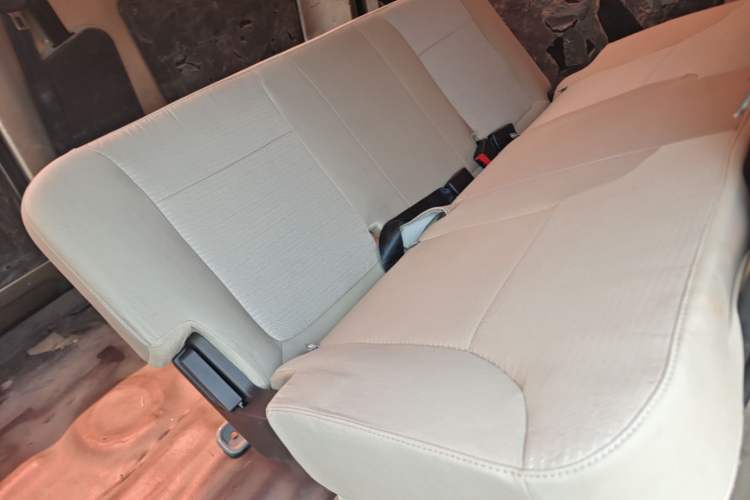 Used Wuling Hongguang V 2022 1.5L Jingqu Version Hydraulic Power Steering LAR Left Rear Seat