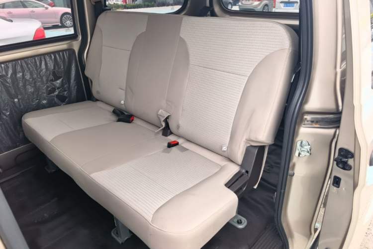 Used Wuling Hongguang V 2022 1.5L Jingqu Edition Electric-Assist LAR Left Rear Seat