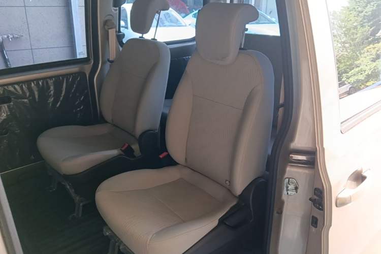 Used Wuling Hongguang V 2022 1.5L Enjoy Edition Hydraulic Power Steering LAR Left Rear Seat